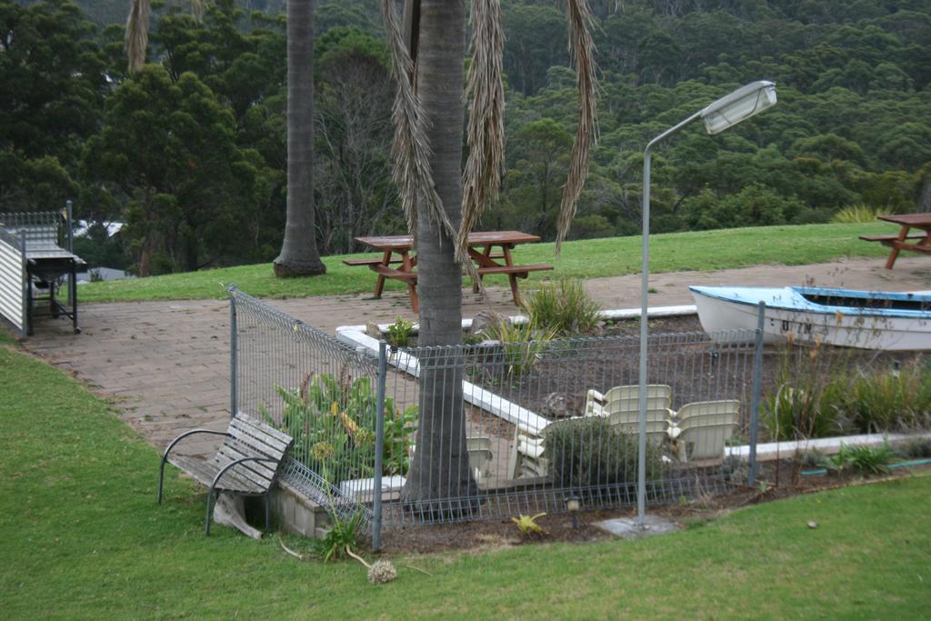 Norfolk Pines Motel Merimbula Exterior photo